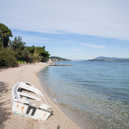 Villa Damiani Superior Stay Near Beach Nikiana Esterno foto
