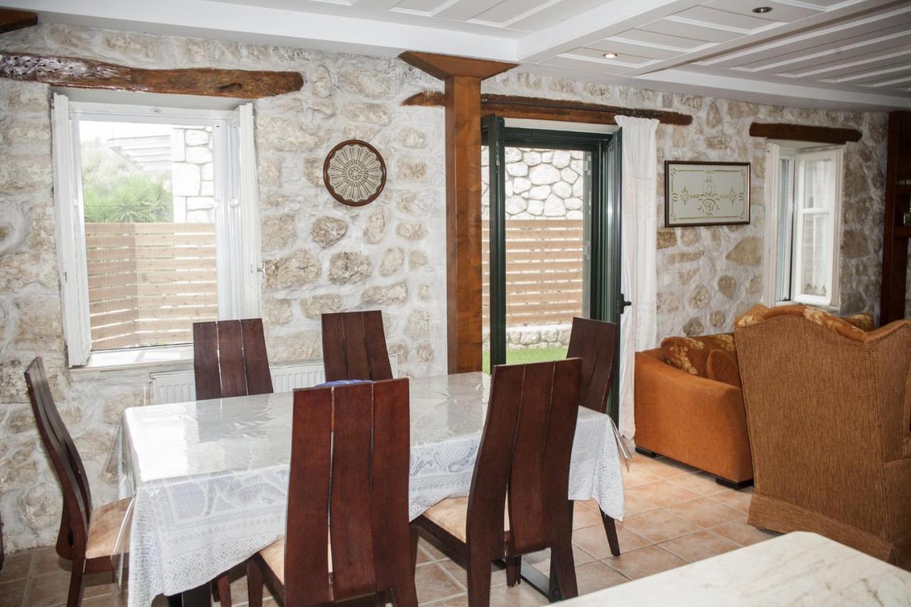 Villa Damiani Superior Stay Near Beach Nikiana Esterno foto