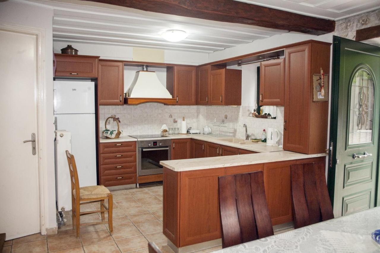 Villa Damiani Superior Stay Near Beach Nikiana Esterno foto